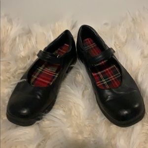 Girl shoes